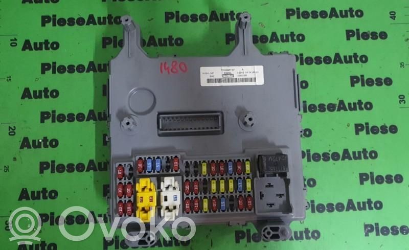 Jeep Grand Cherokee (WJ) Sulakemoduuli 