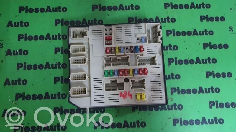 Renault Laguna III Module de fusibles 