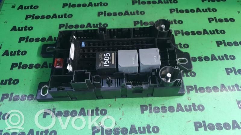 Jaguar E-Pace Fuse module 