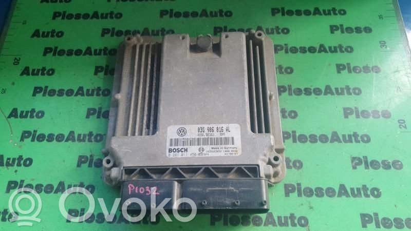 Volkswagen Touran I Engine control unit/module ECU 