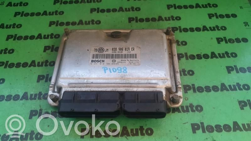 Volkswagen PASSAT B5.5 Engine control unit/module ECU 