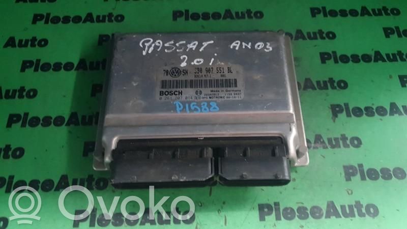 Volkswagen PASSAT B6 Engine control unit/module ECU 