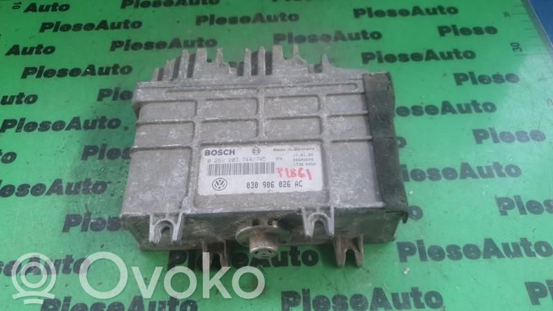 Engine control unit/module ECU   0261203744,030906026AC
