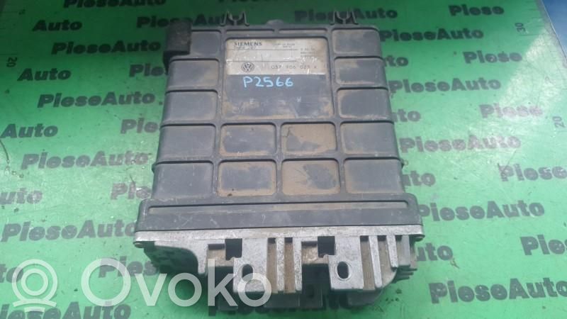 Volkswagen PASSAT B4 Engine control unit/module ECU 