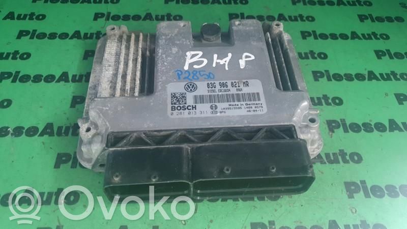 Volkswagen PASSAT B6 Komputer / Sterownik ECU silnika 
