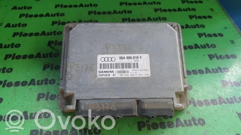 Engine control unit/module ECU   06A906019E,5WP431807