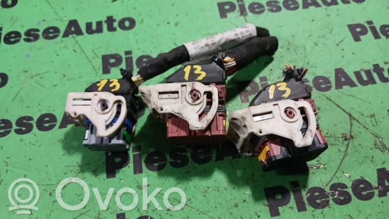 Peugeot 208 I Plug wire 