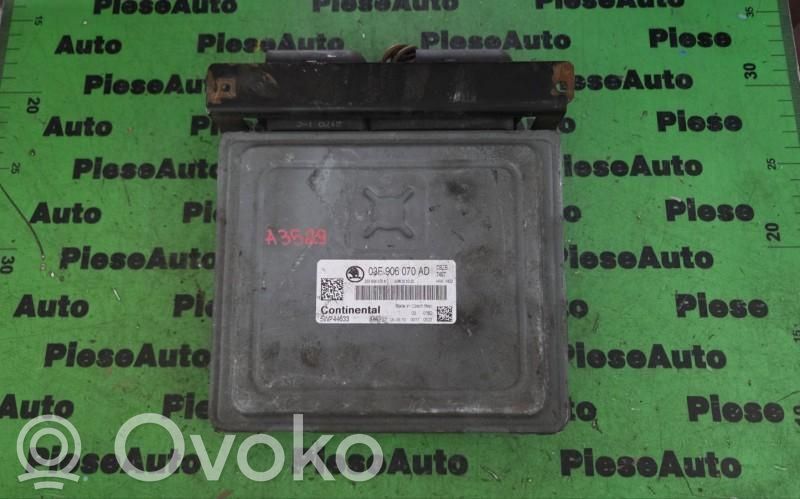 Engine control unit/module ECU   03F906070AD,5WP44633
