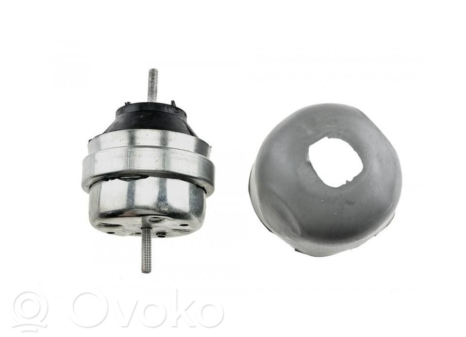 Engine mount bracket   8D0199379C,8D0199382AC,8D0199382AE,8D0199382AP,8D0199382AR,8D0199382C,8D0199382G,8D0199382K,8D0199382M,8D0199382S