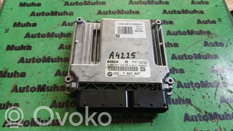 Блок управления двигателем ECU   0281013536,7807827
