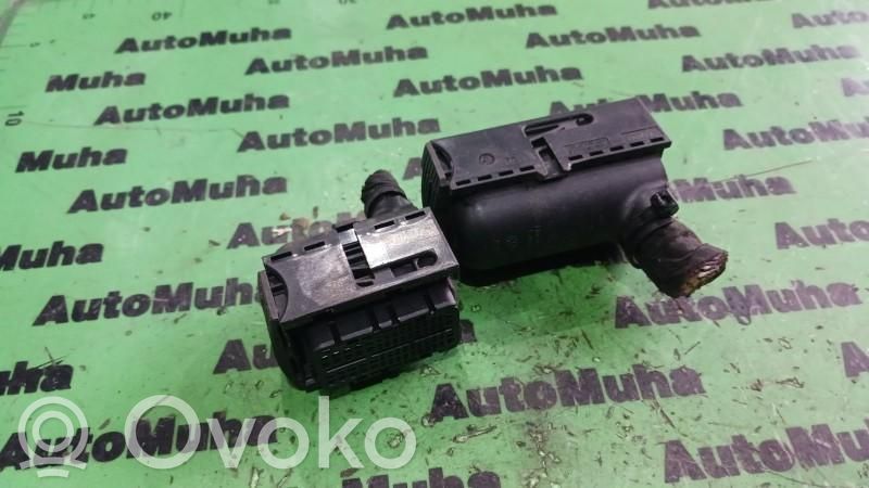 Volkswagen Golf VI Plug wire 
