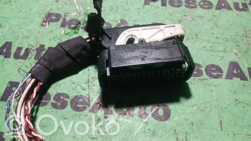 Peugeot 208 I Sveces (-ču) vads (-i) 