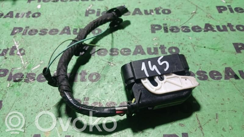 Peugeot 2008 I Sveces (-ču) vads (-i) 