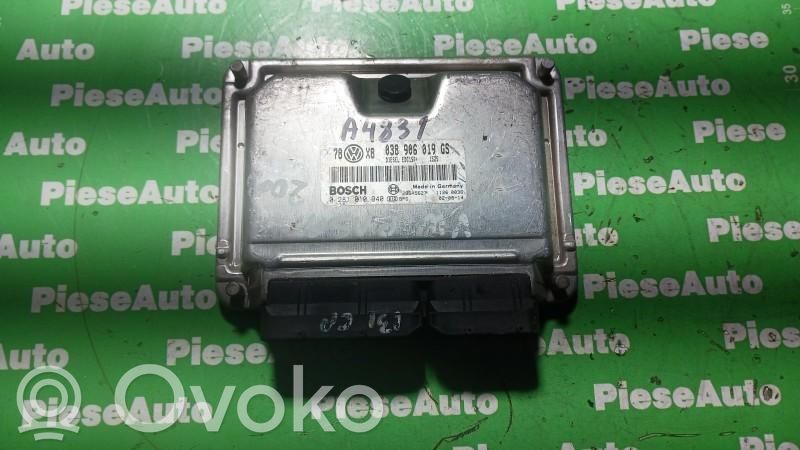 Volkswagen PASSAT B5.5 Engine control unit/module ECU 