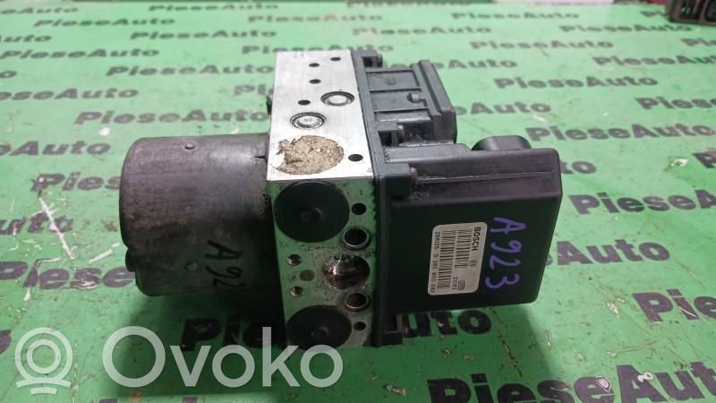 Audi A4 S4 B5 8D Bomba de ABS 