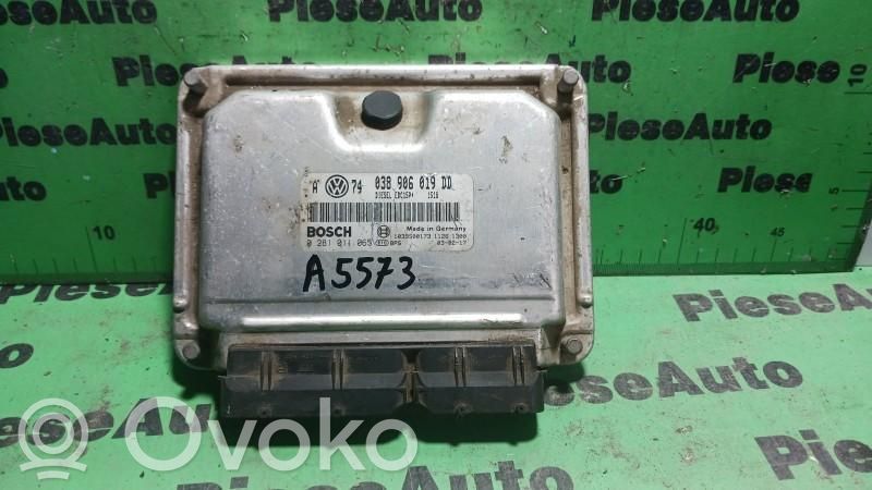 Volkswagen Golf IV Unidad de control/módulo ECU del motor 
