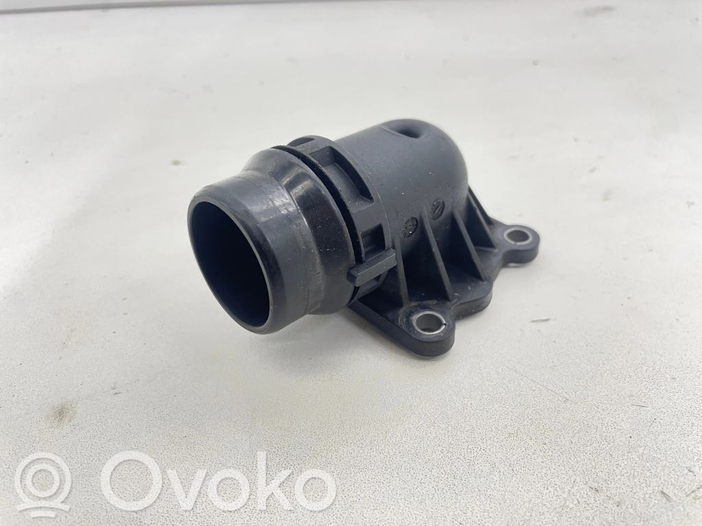 BMW 5 F10 F11 Carcasa del termostato 