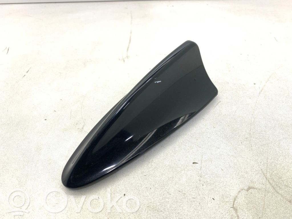 BMW 7 E65 E66 Copertura dell’antenna tetto (GPS) 