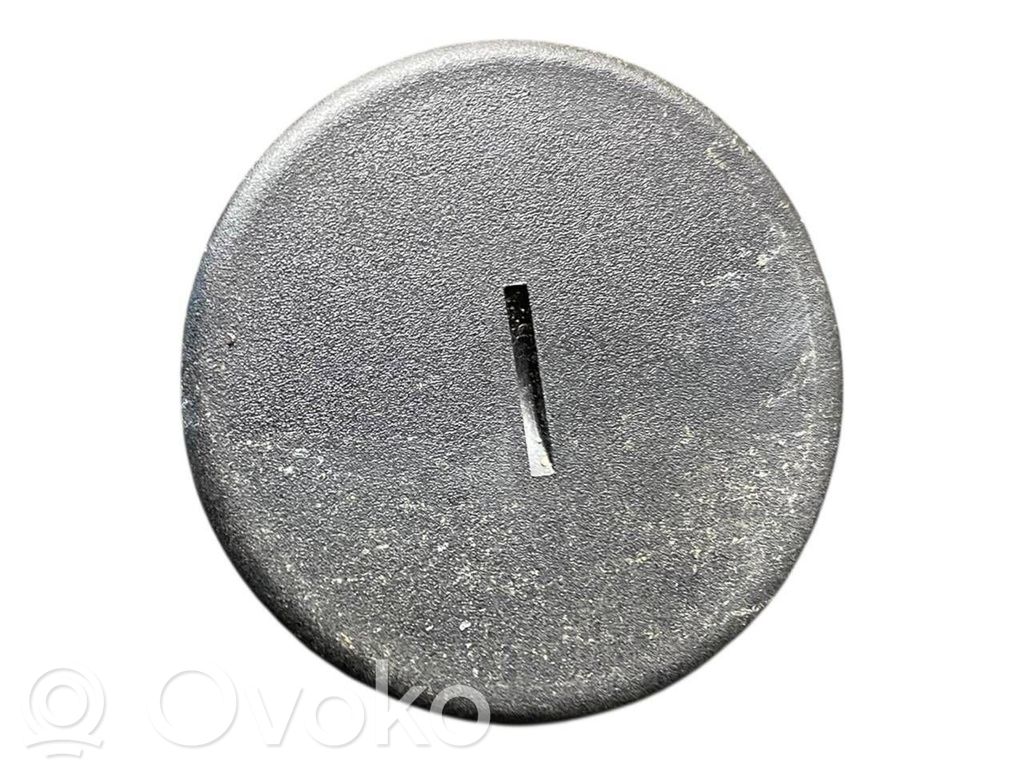 BMW 7 E65 E66 Floor mat clip fixing clamp 
