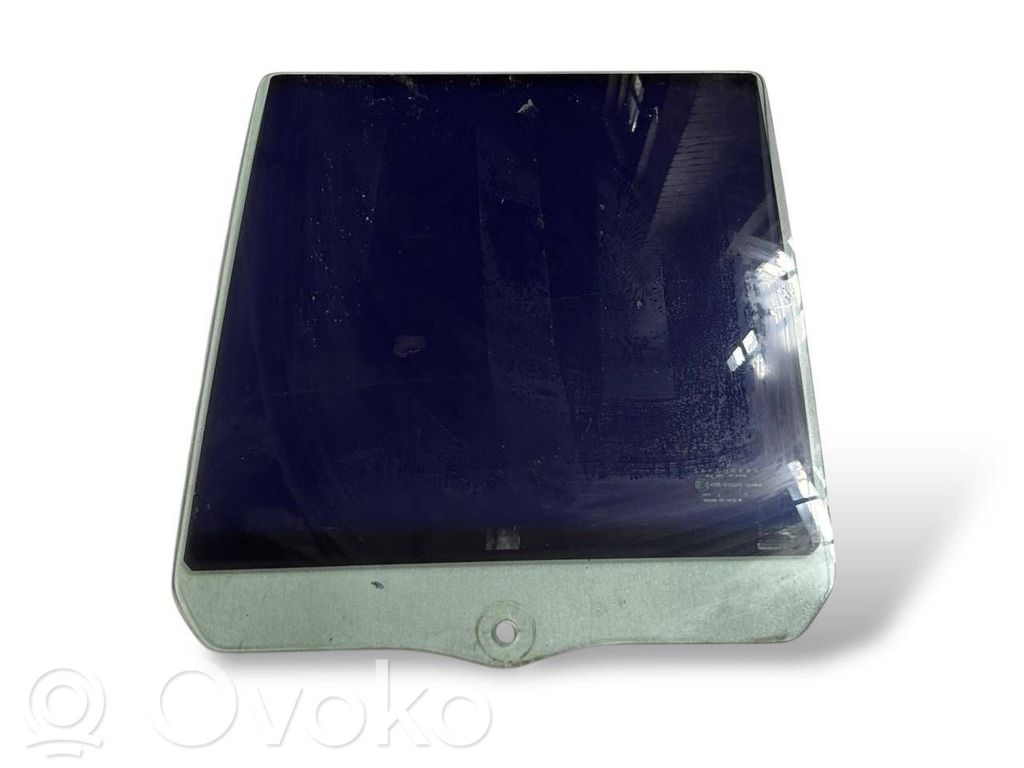 Jeep Cherokee XJ Rear door window glass 