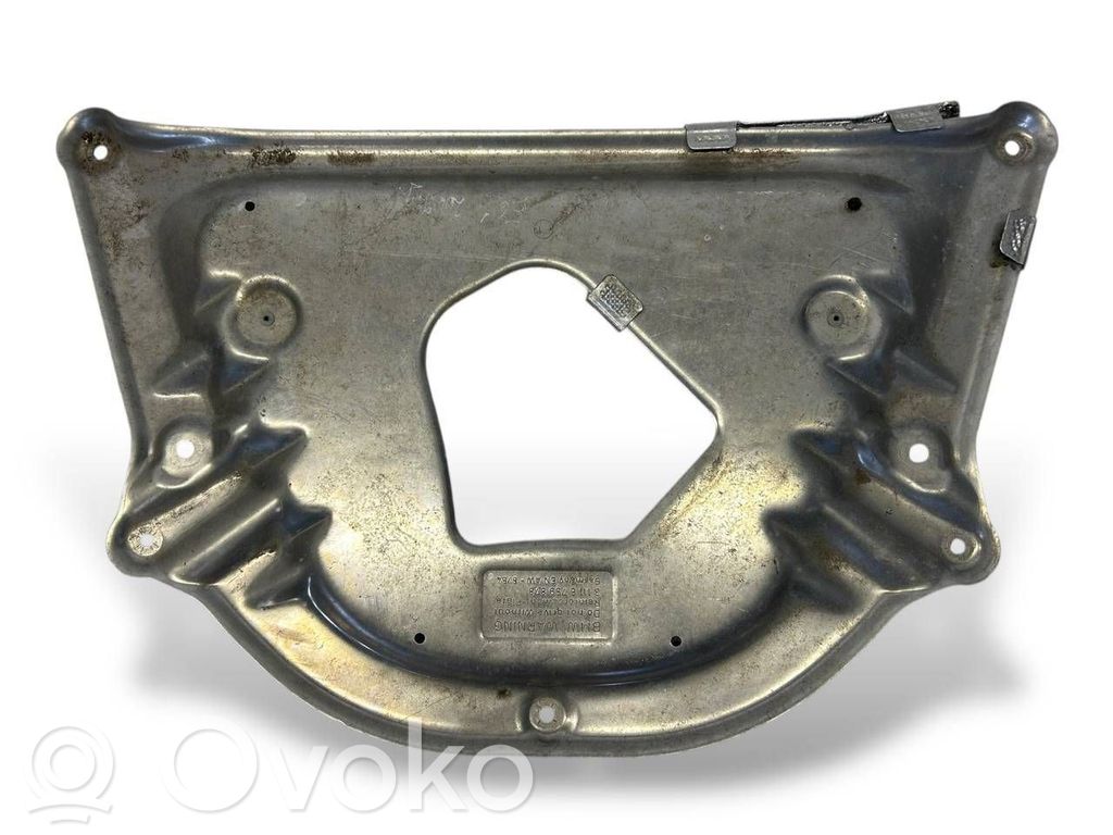 BMW 5 E60 E61 Variklio dugno apsauga 