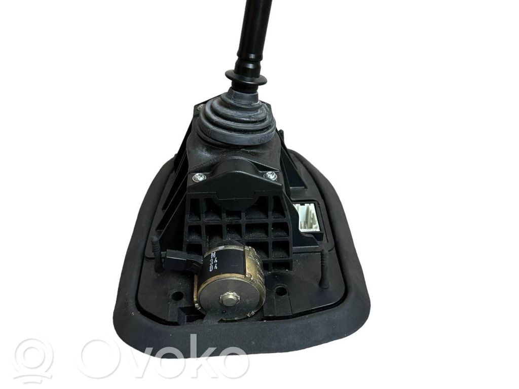 Gear selector   006562,15112004,75071600,25127507017