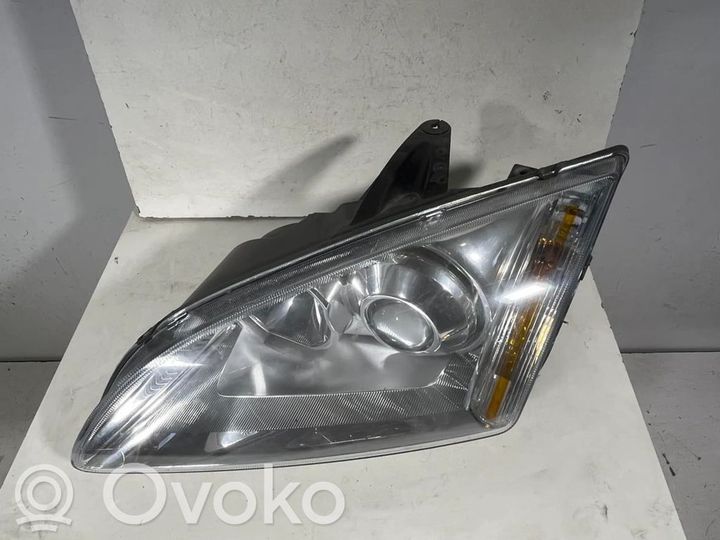 Ford Focus Scheinwerfer 