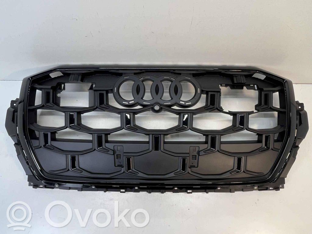 Audi Q7 4M Grille calandre supérieure de pare-chocs avant 