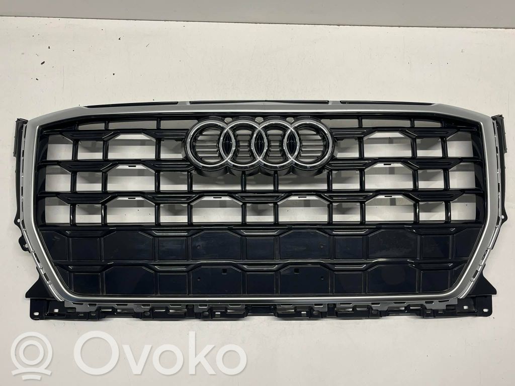 Audi Q2 - Etupuskurin ylempi jäähdytinsäleikkö 