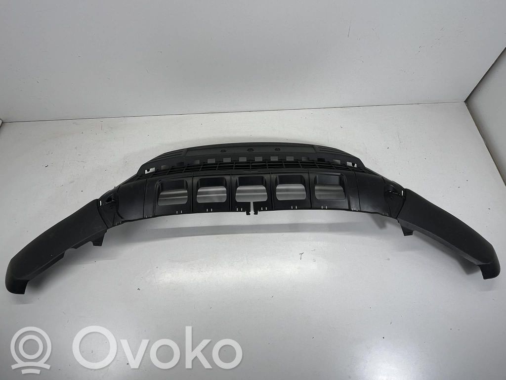 Ford Kuga I Borde del parachoques delantero 