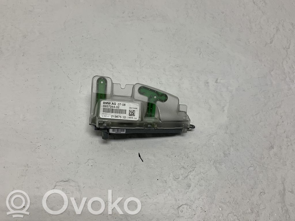BMW 5 E60 E61 Aerial GPS antenna 