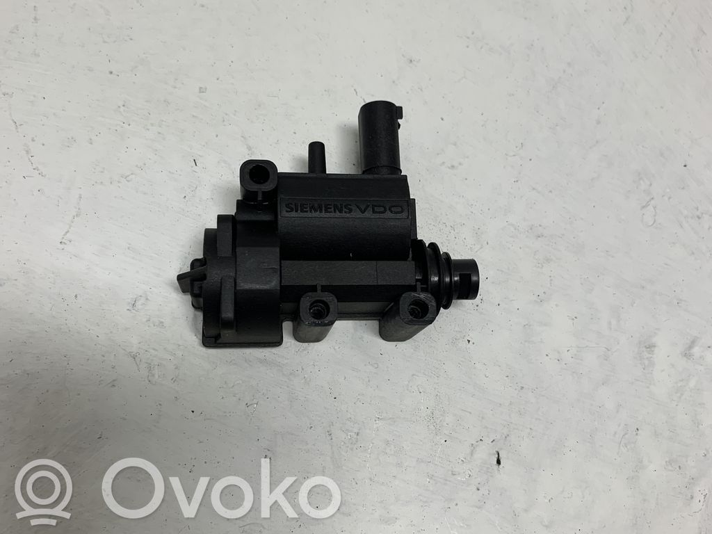BMW 5 E60 E61 Fuel tank cap lock motor 