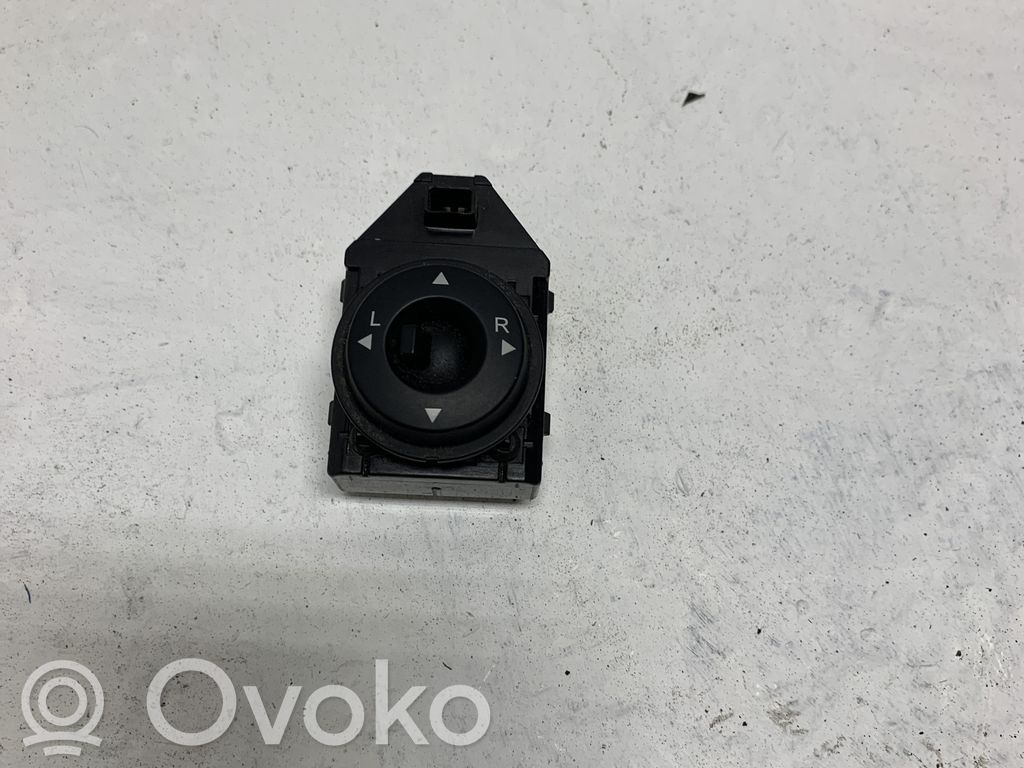 KIA Ceed Wing mirror switch 