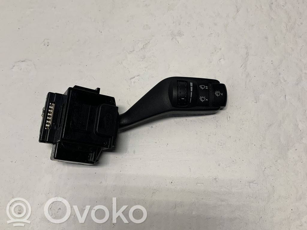 Ford Focus Valytuvų rankenėlė 
