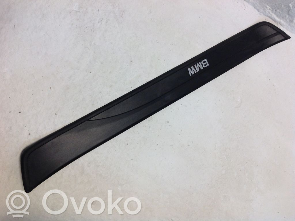 BMW 3 E90 E91 Moldura protectora del borde delantero 