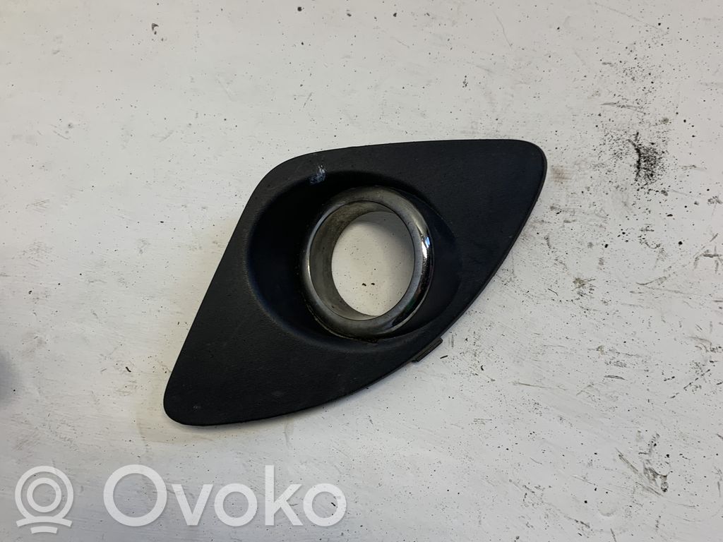 KIA Ceed Front fog light trim/grill 