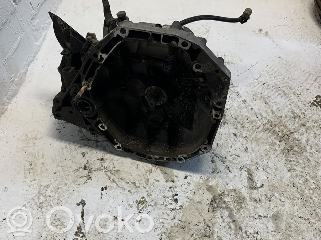 Renault Clio III Manual 5 speed gearbox 
