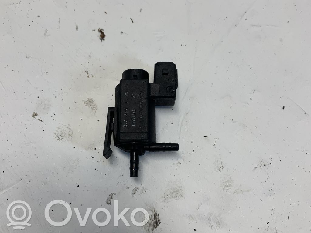 BMW 3 E90 E91 Solenoidinis vožtuvas 