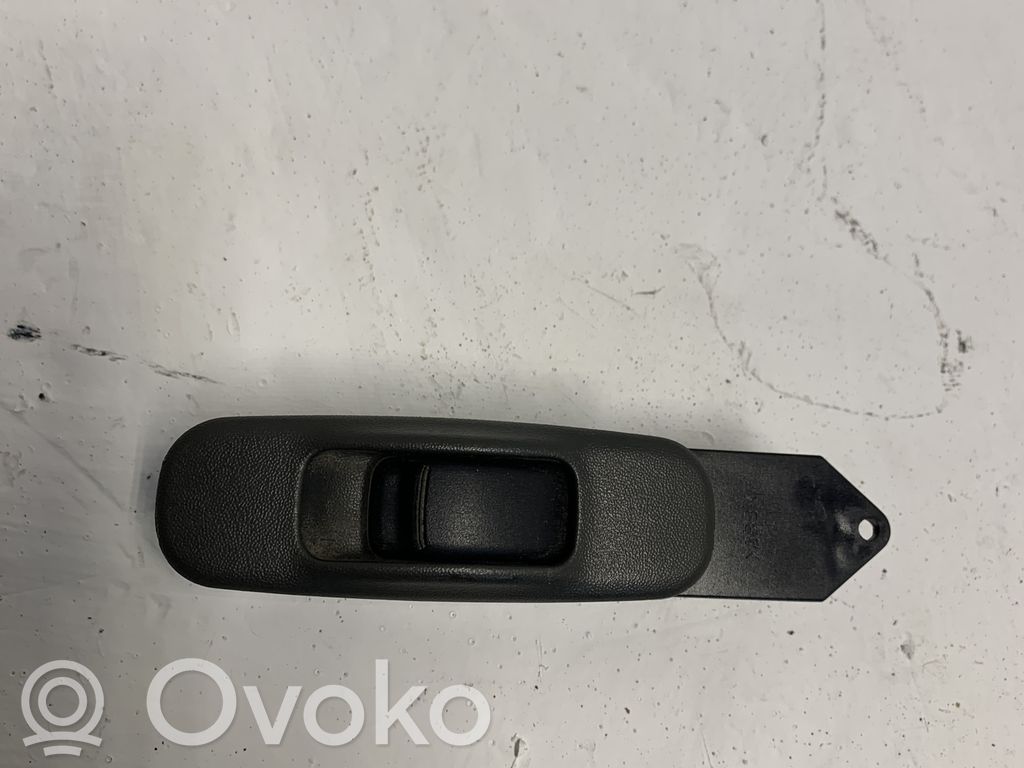 Mitsubishi Pajero Sport I Electric window control switch 