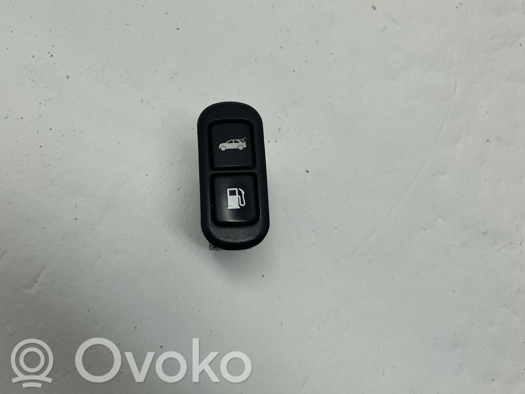 KIA Sorento Fuel tank opening switch 