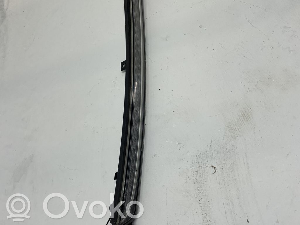 BMW 3 E46 Third/center stoplight 