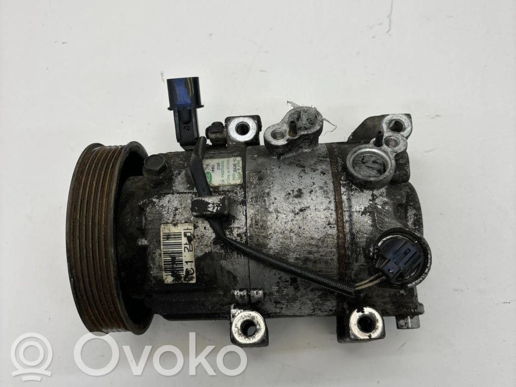 Hyundai i30 Air conditioning (A/C) compressor (pump) 