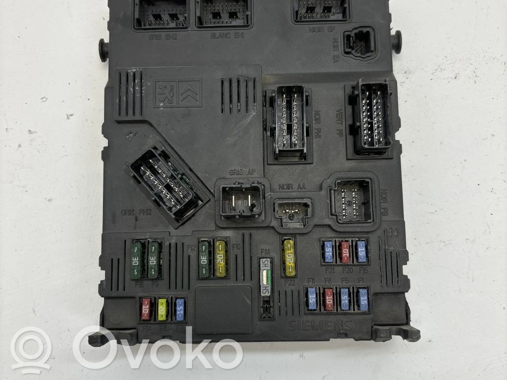 Peugeot 407 Módulo de confort/conveniencia 