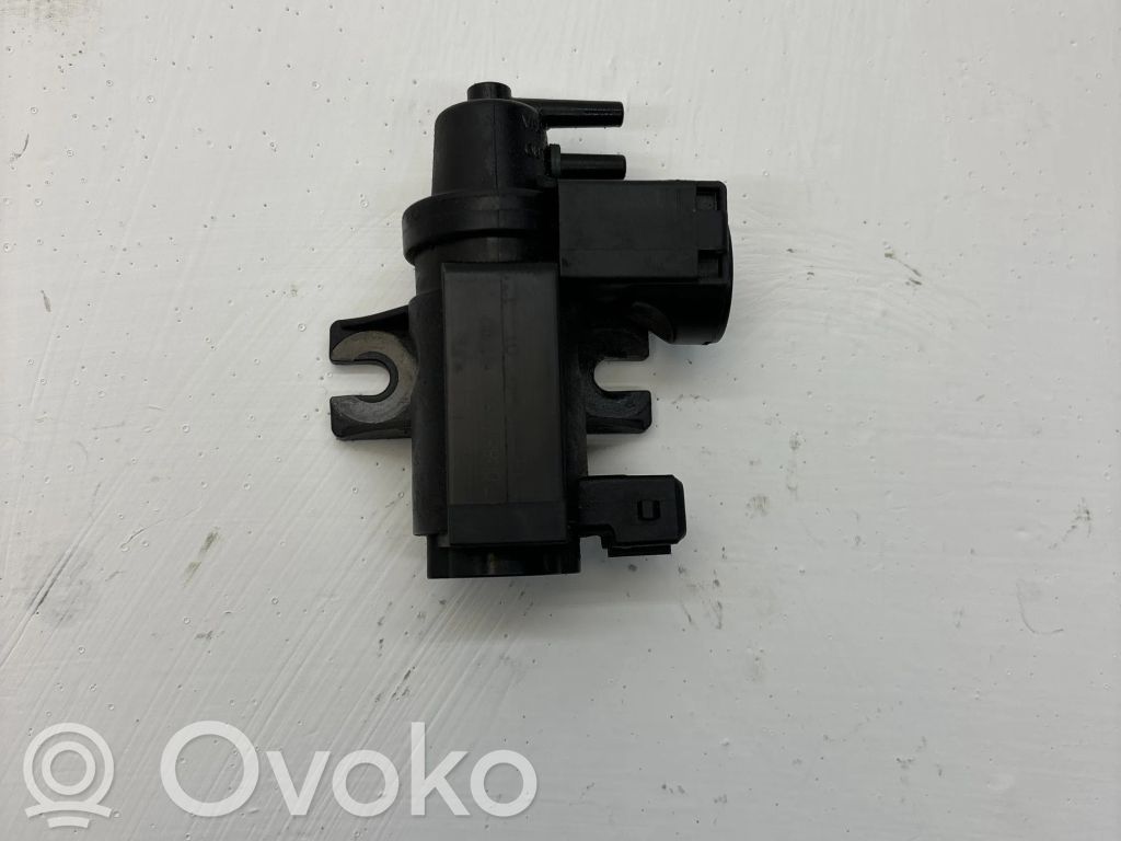 BMW 5 F10 F11 Turbo solenoid valve 