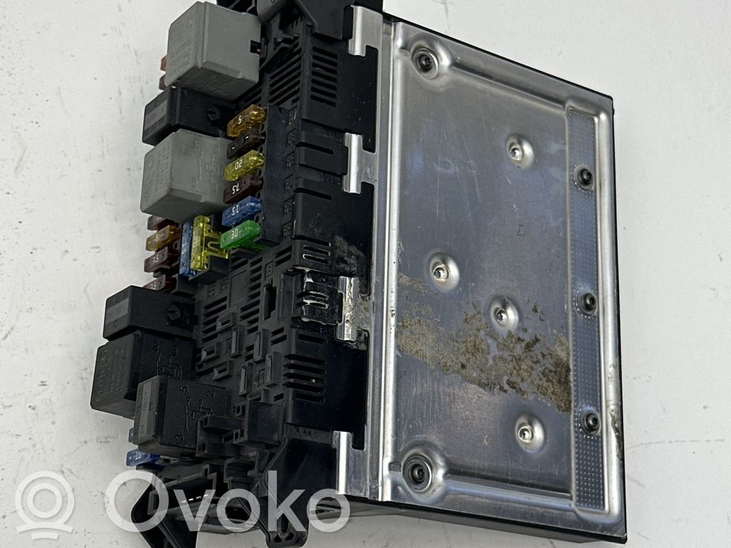 Mercedes-Benz E W211 SAM control unit 