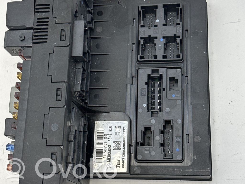 Mercedes-Benz E W211 Fuse module 