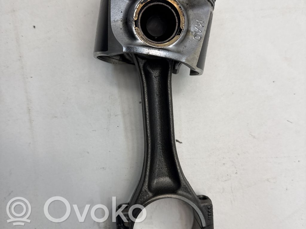 Skoda Fabia Mk2 (5J) Stūmoklis su švaistikliu 