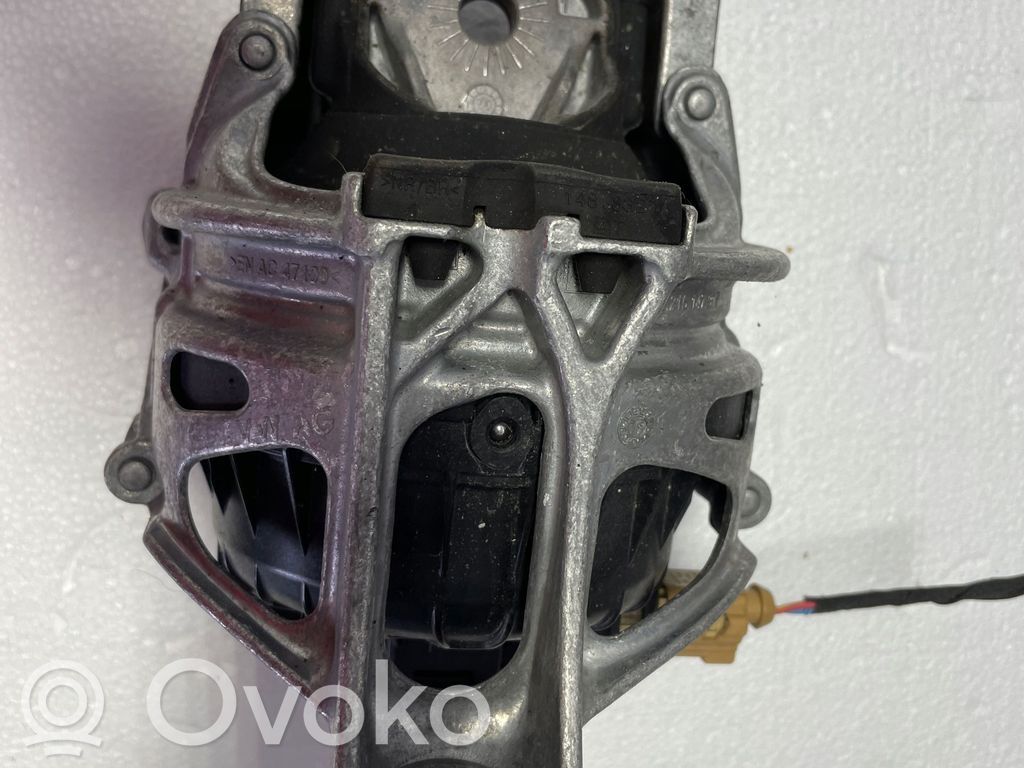 Audi A4 Allroad B9 Engine mount bracket 