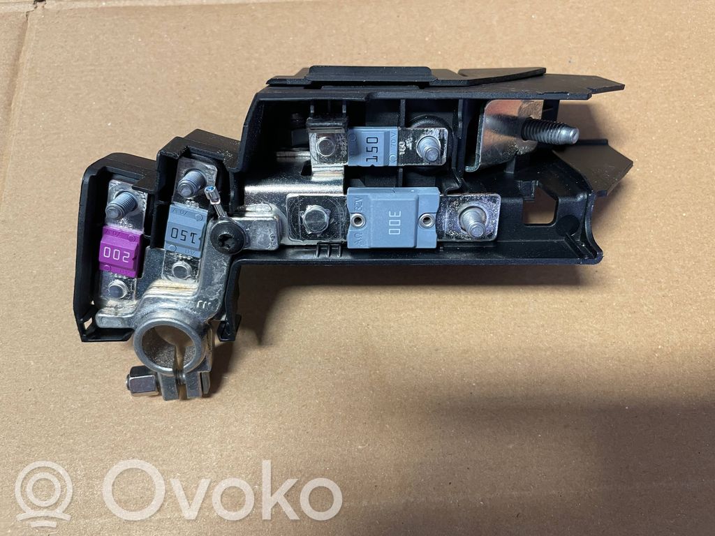 Audi Q7 4M Pluskaapeli (akku) 