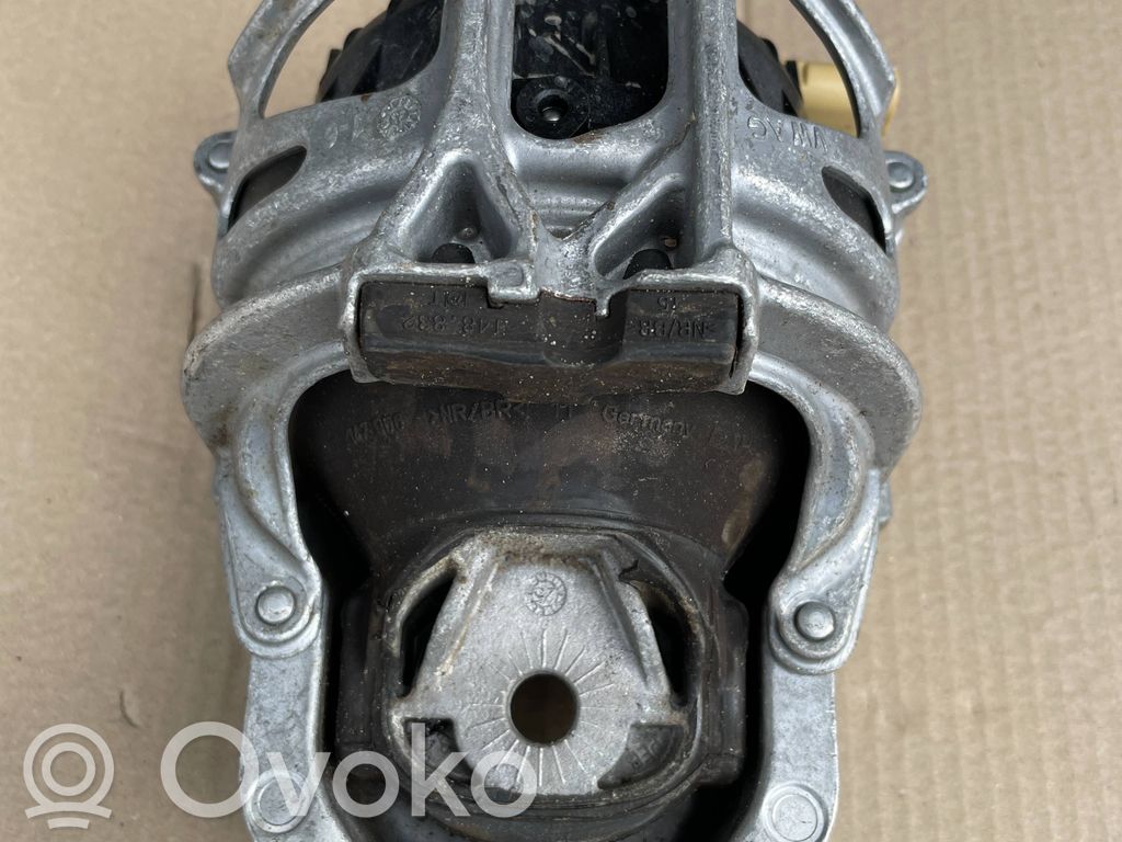 Audi Q7 4M Engine mount vacuum valve 